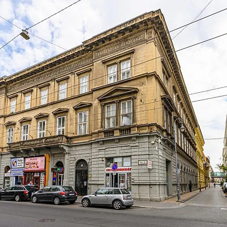 Beautiful Kiraly Street - With Ac Lejlighed